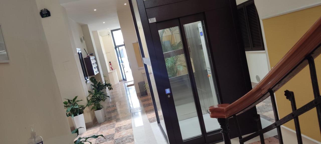 Inblu Apartment Bari Exterior photo