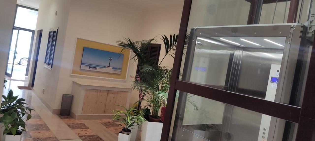 Inblu Apartment Bari Exterior photo